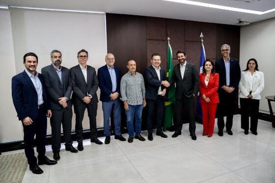 REUNIÃO COM GOVERNADOR